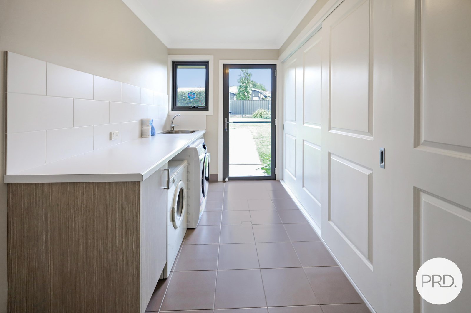 4 Lombardy Way ORANGE 18