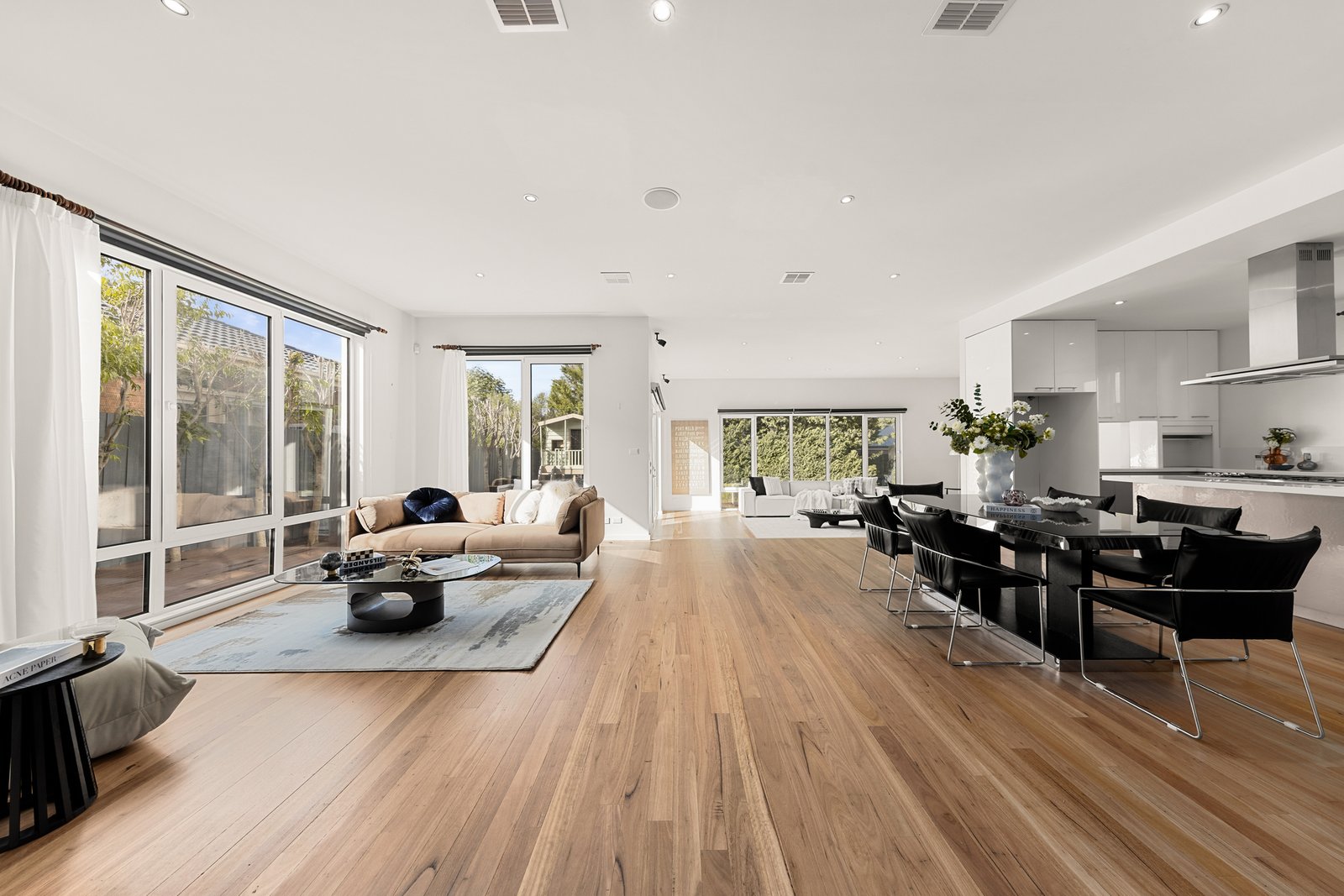 Gallery: 4 Lonsdale Avenue