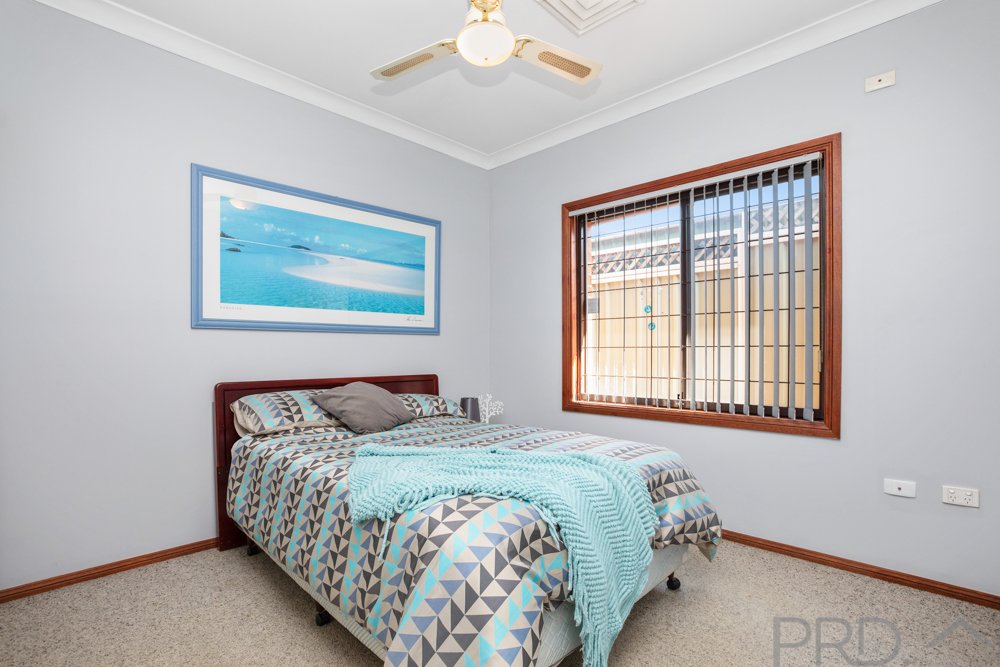 4 Lord Howe Drive ASHTONFIELD 12