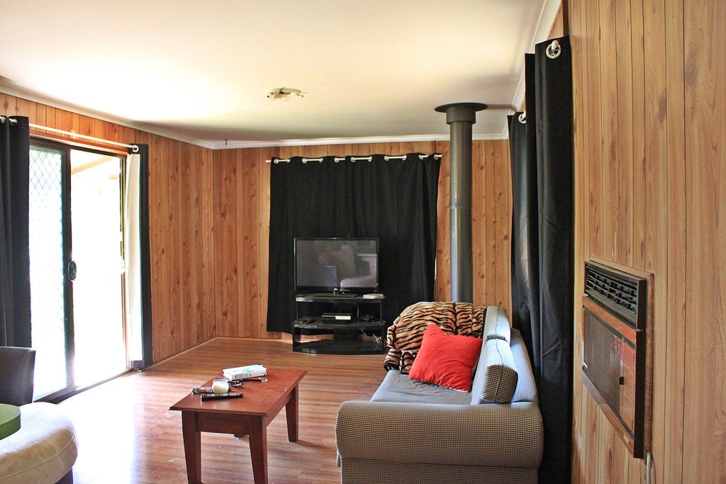 4 Lyne Street TUMBARUMBA 3