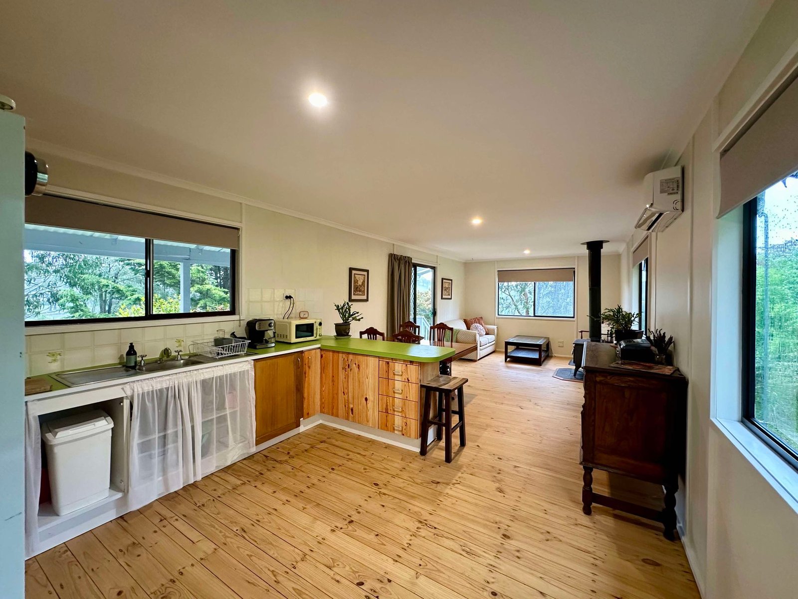4 Lyne Street TUMBARUMBA 7
