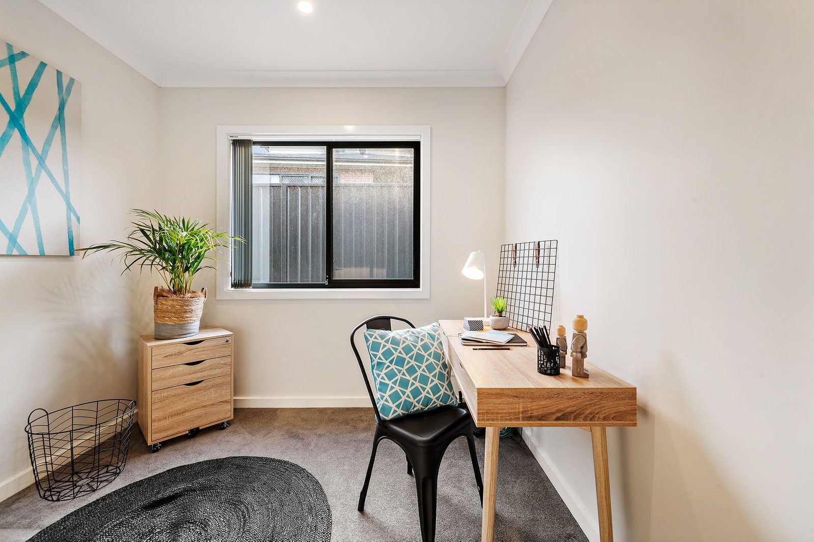 4 Macon Way Cameron Park Nsw 2285
