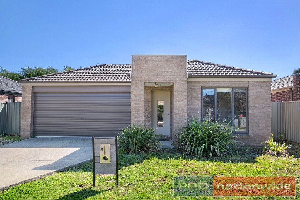 4 Macquarie Close DELACOMBE 1