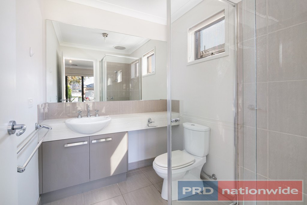 4 Macquarie Close DELACOMBE 8