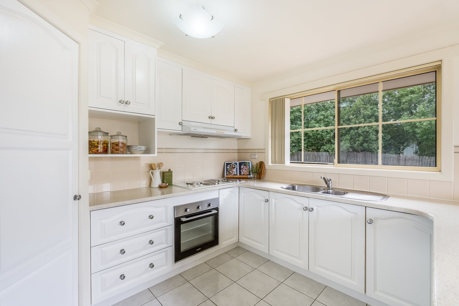 4 Maddelena Court OLD BEACH 9