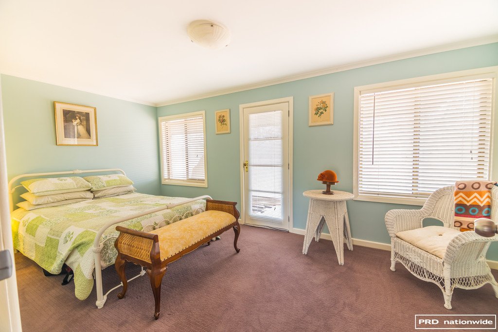 4 Magnesite Road Garthowen via  TAMWORTH 10