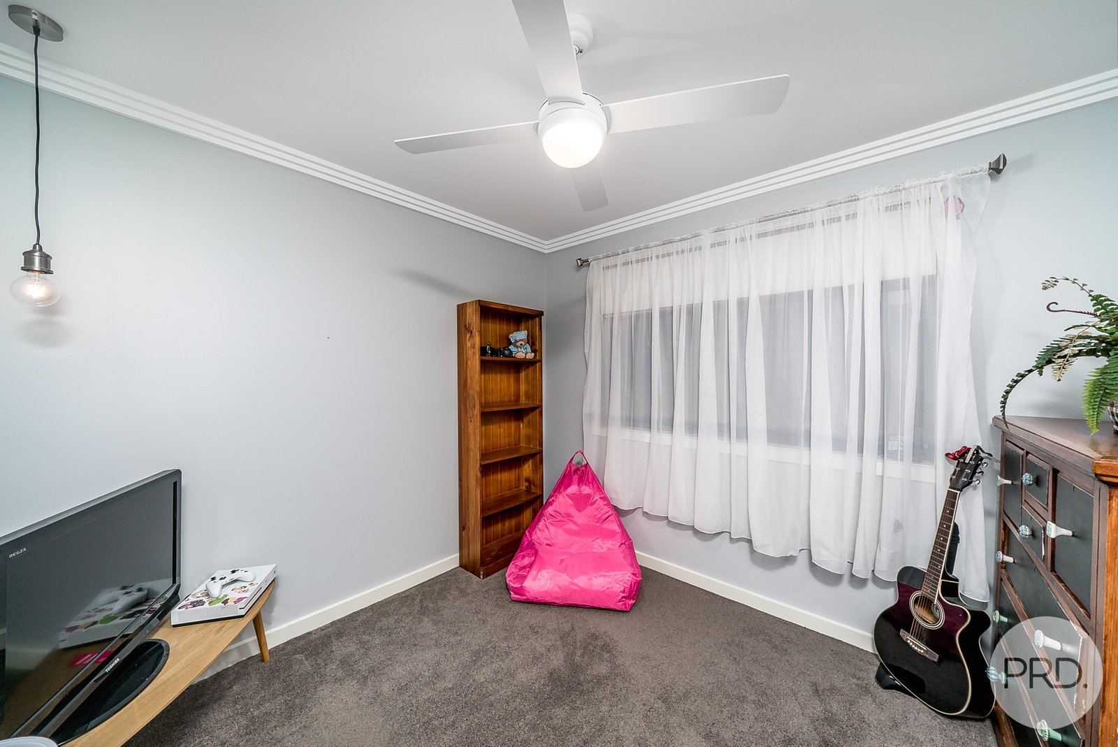 4 Magnolia Parade LAKE ALBERT 8