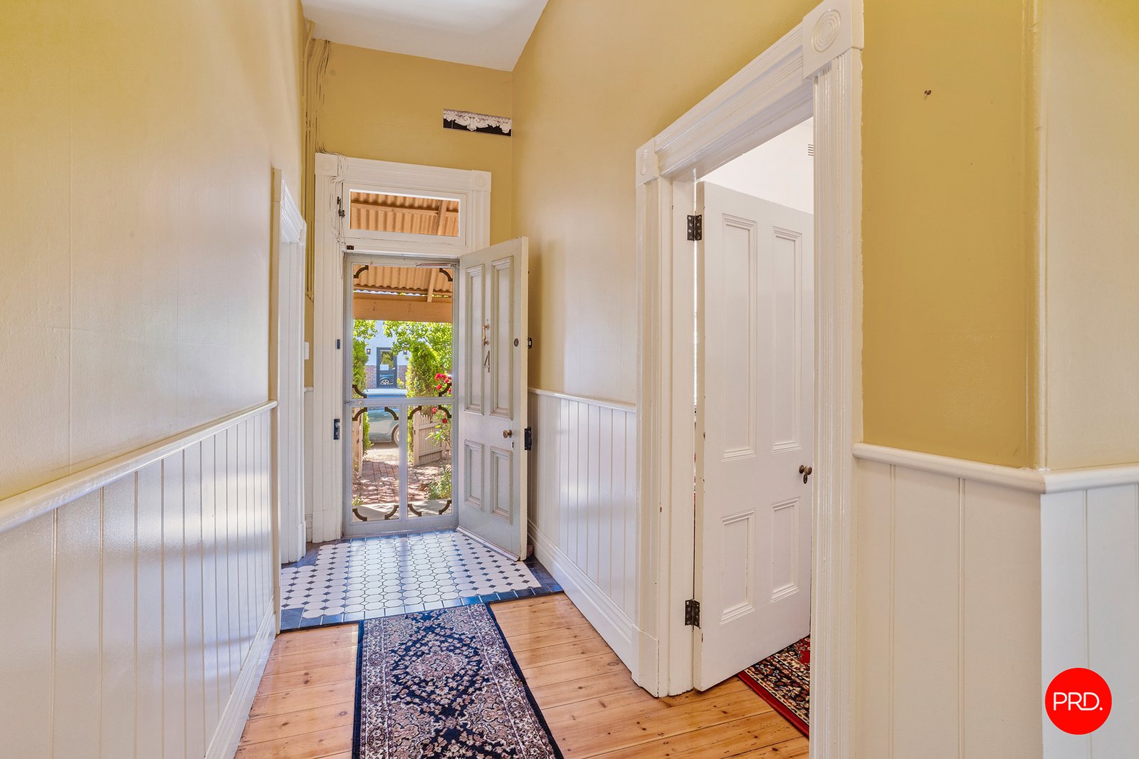 4 Main Street BRIDGEWATER ON LODDON 5