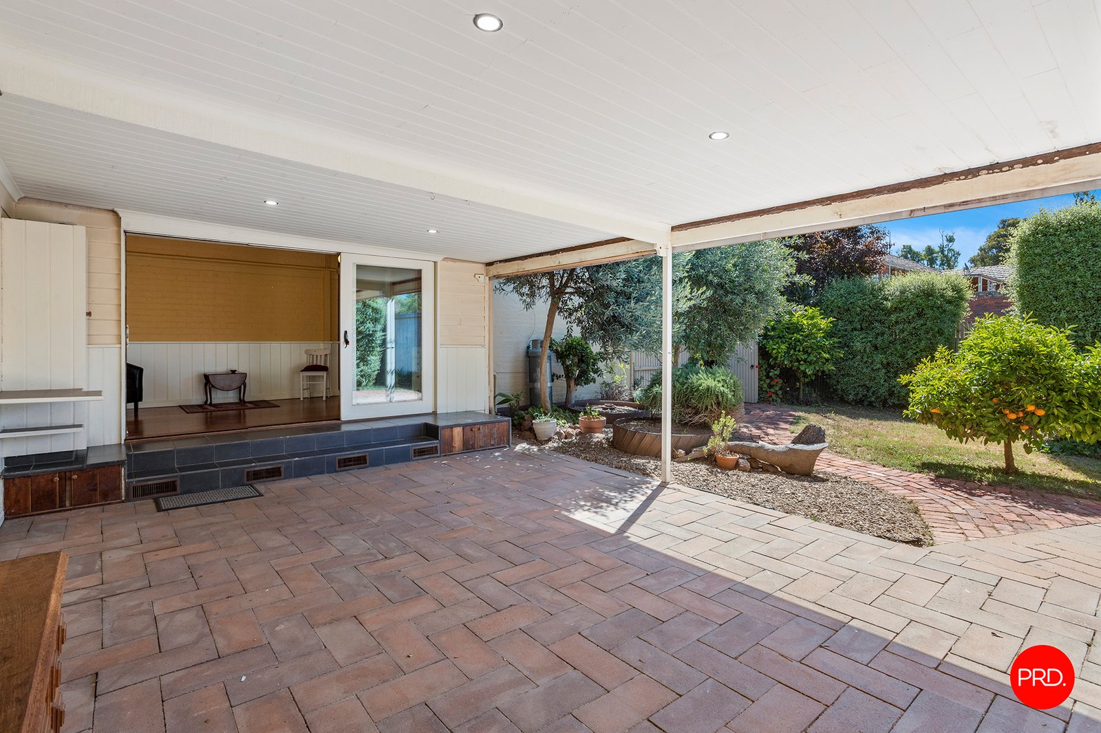 4 Main Street BRIDGEWATER ON LODDON 15