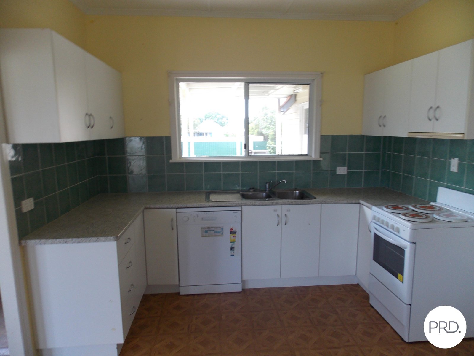 4 Makepeace Street ROSEWOOD 4