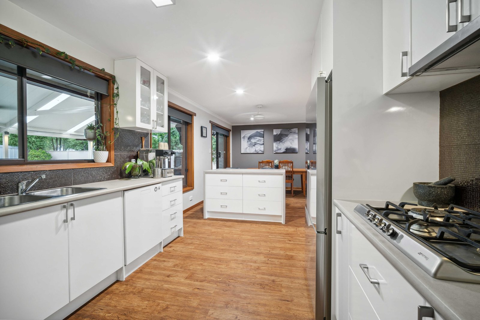 Gallery: 4 Malbec Drive