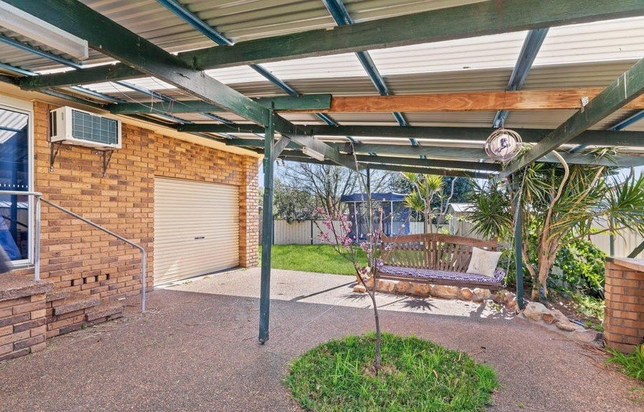 4 Malthus Cl  Thornton 4