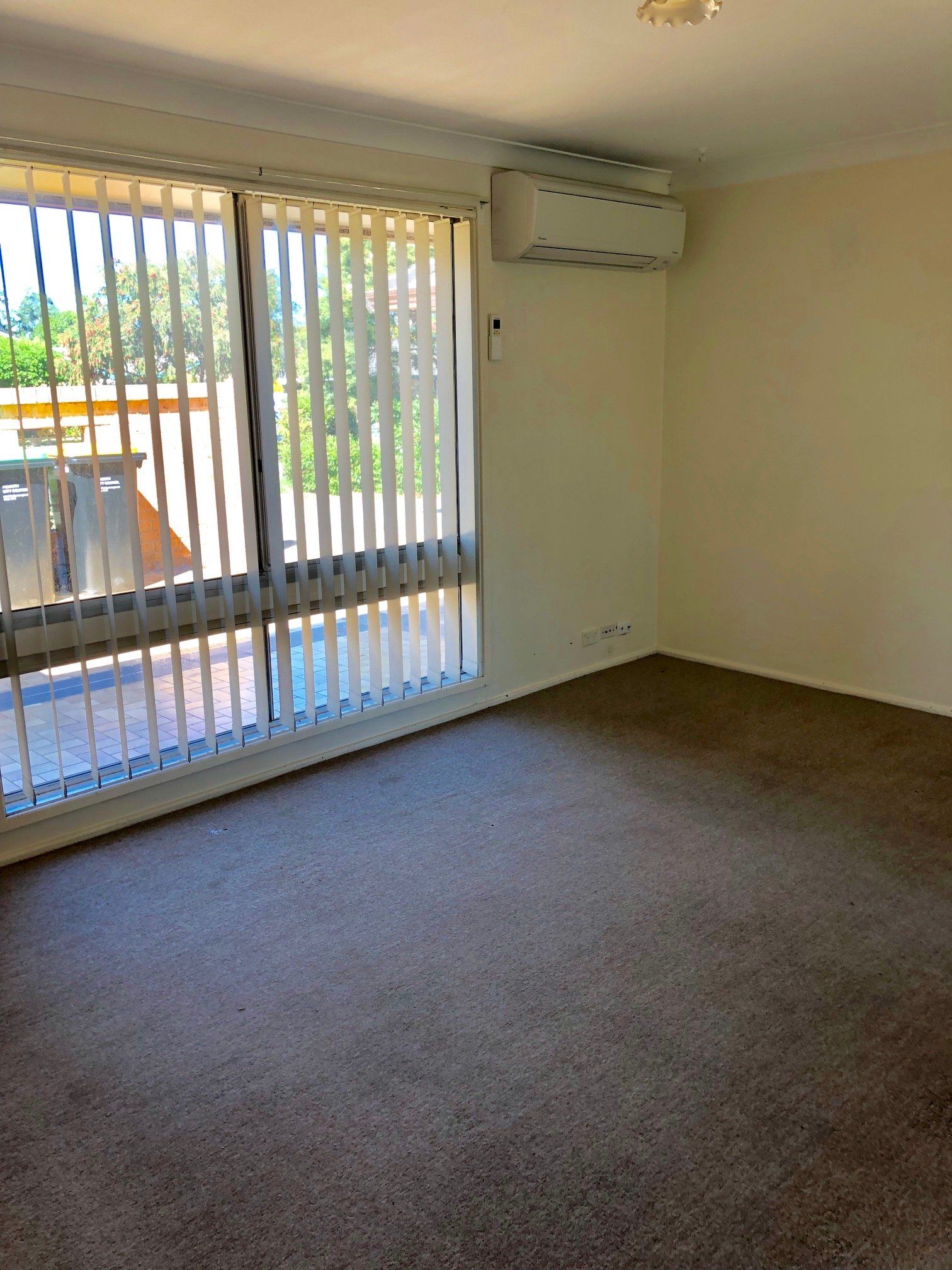 4 Mamble Place SOUTH PENRITH 2