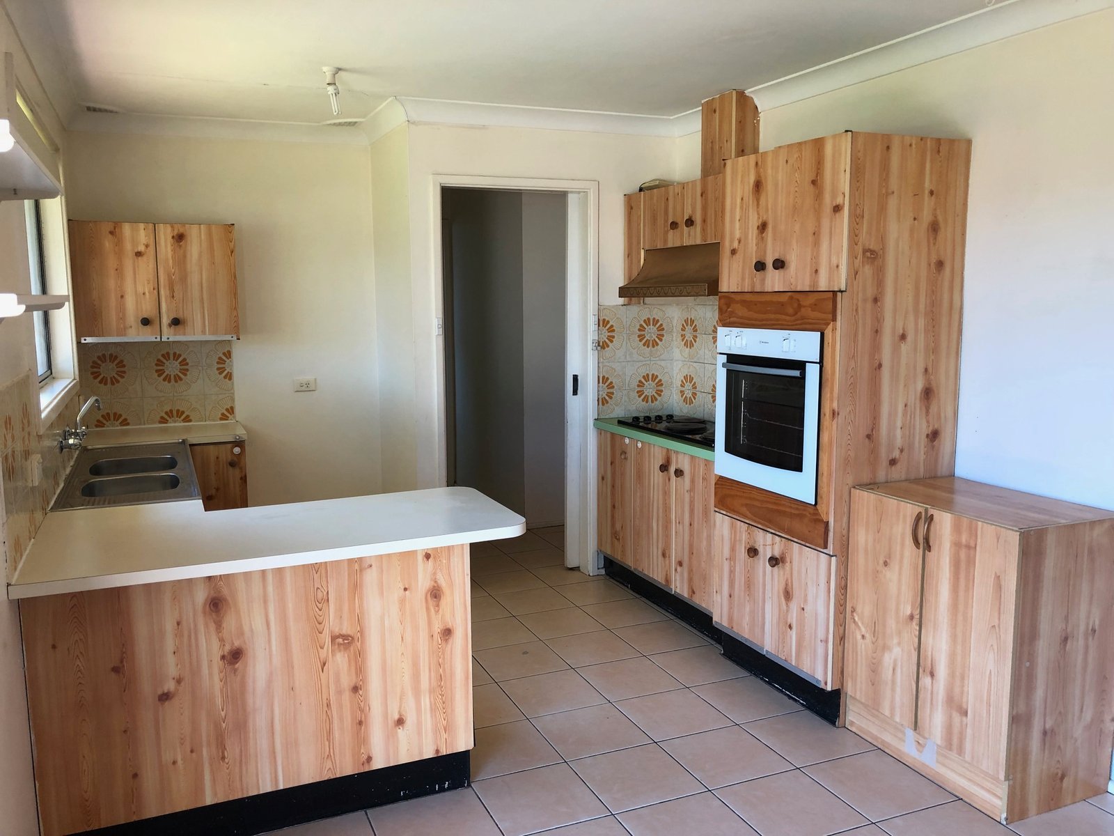 4 Mamble Place SOUTH PENRITH 4