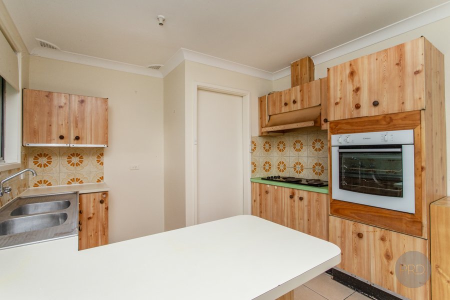 4 Mamble Place SOUTH PENRITH 4