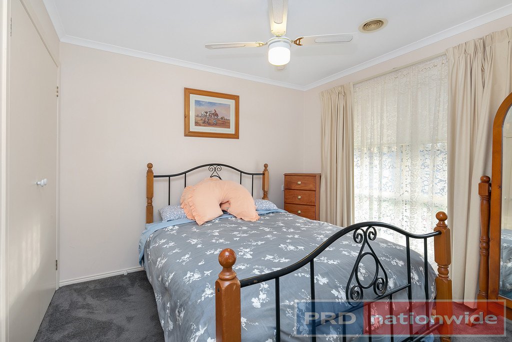 4 Mancev Court BROWN HILL 9
