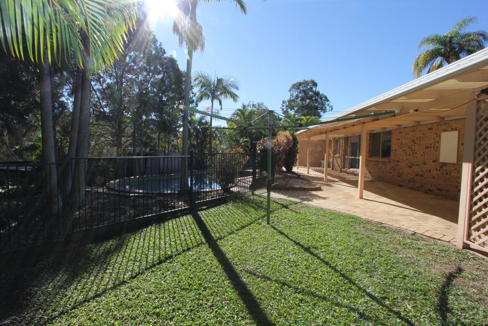 4 Manse Court MOLENDINAR 4