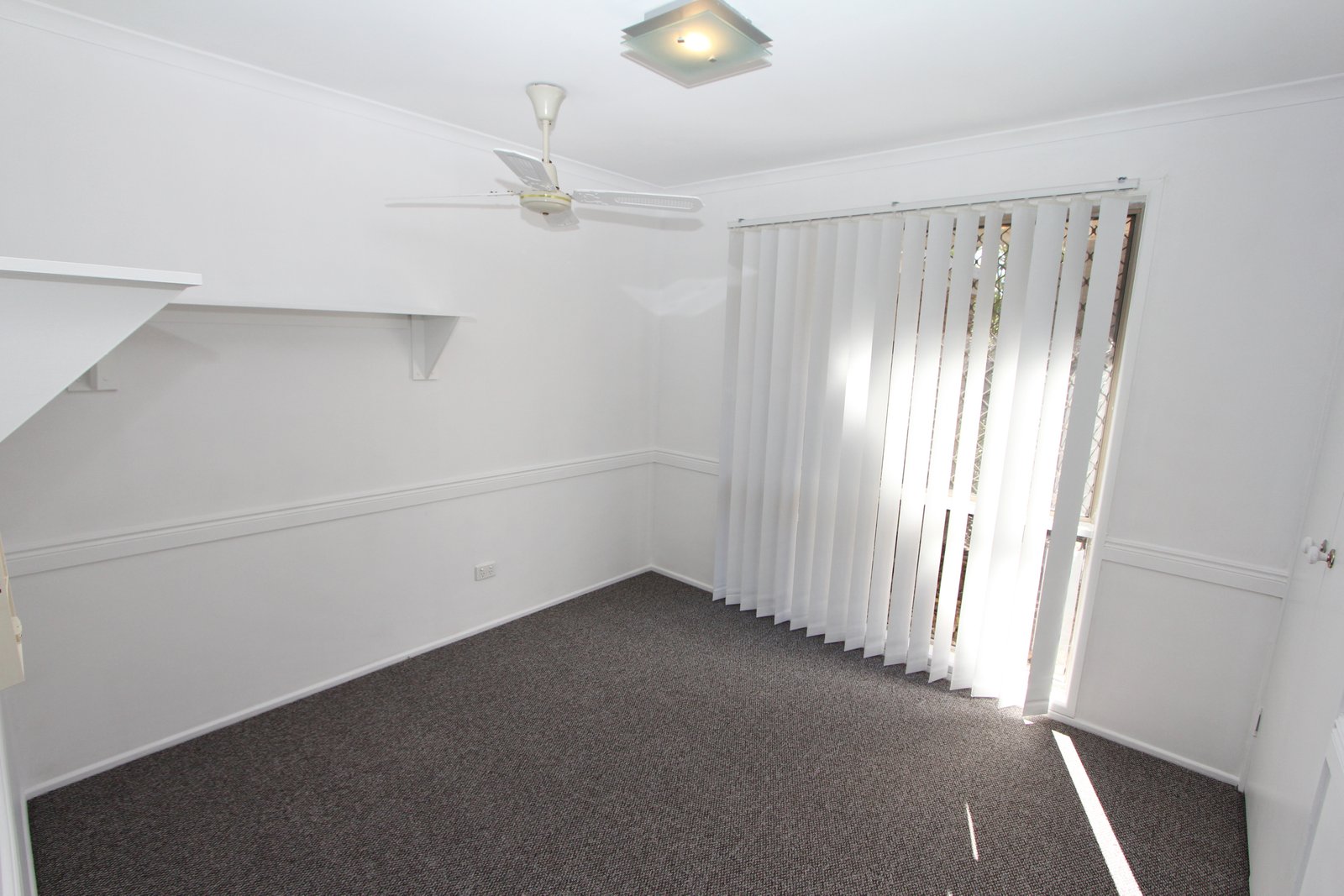 4 Manse Court MOLENDINAR 11