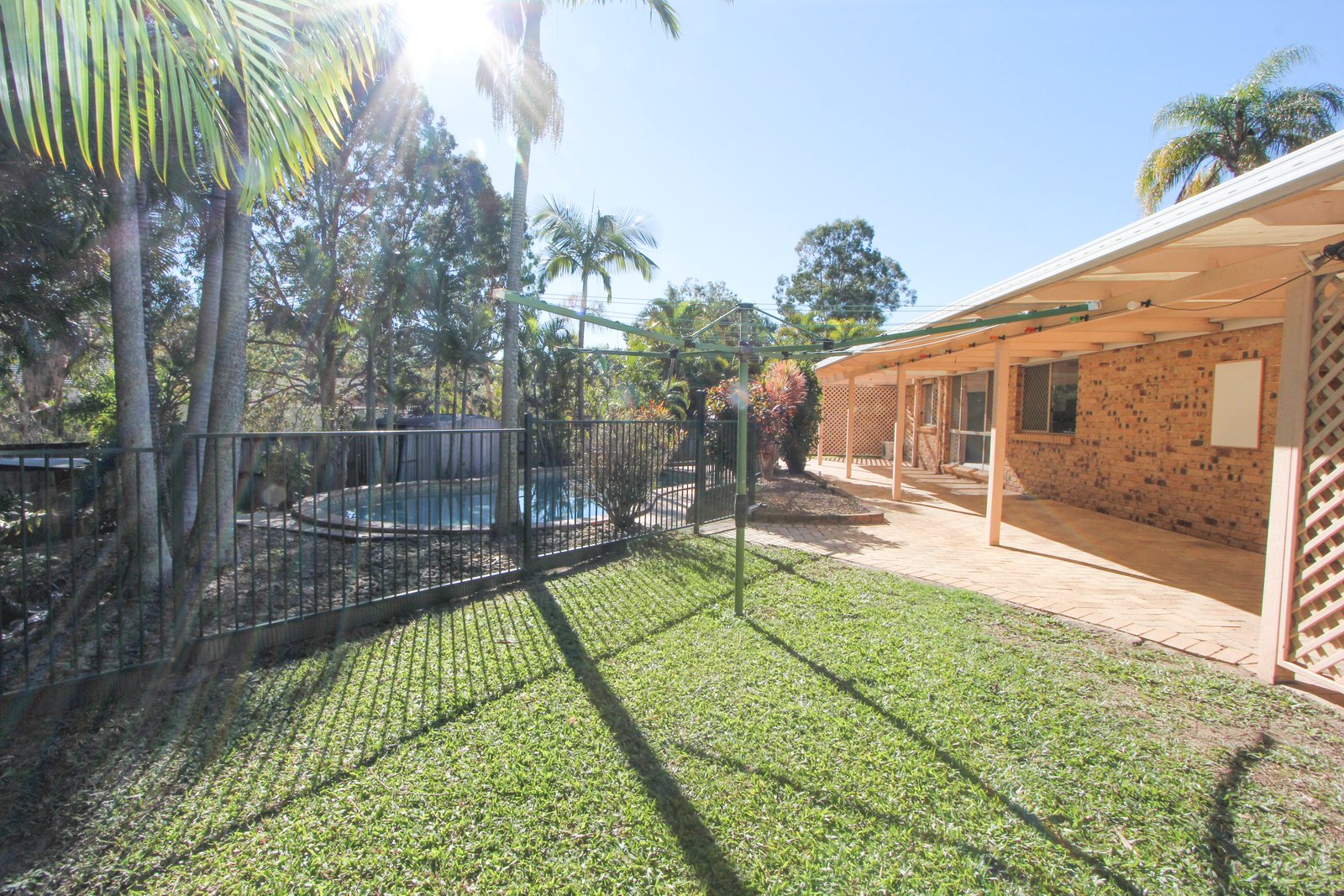 4 Manse Court MOLENDINAR 2