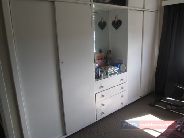 4 Maple Street BATLOW 15