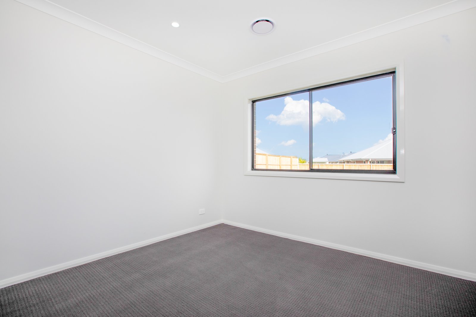 4 Marjoram Street CHISHOLM 17