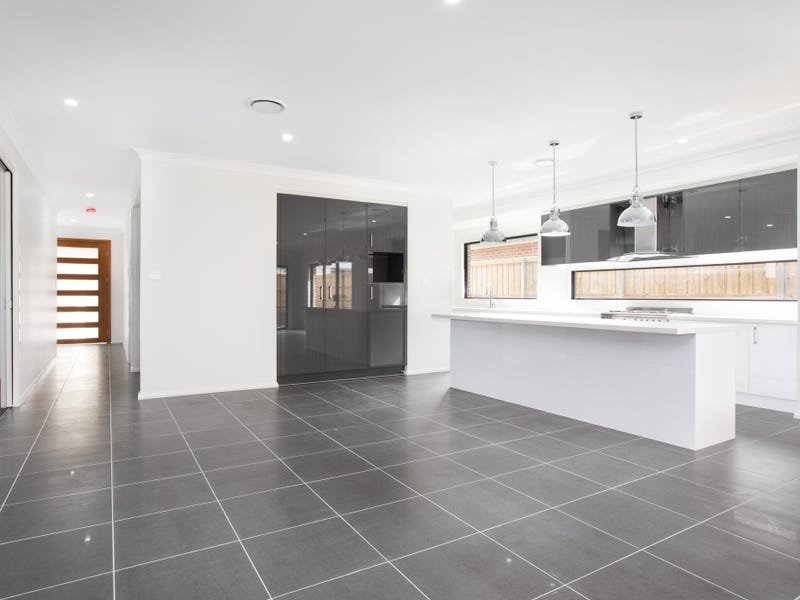 4 Marjoram Street CHISHOLM 4