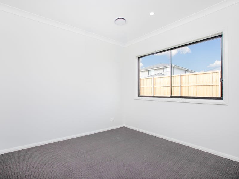 4 Marjoram Street CHISHOLM 18