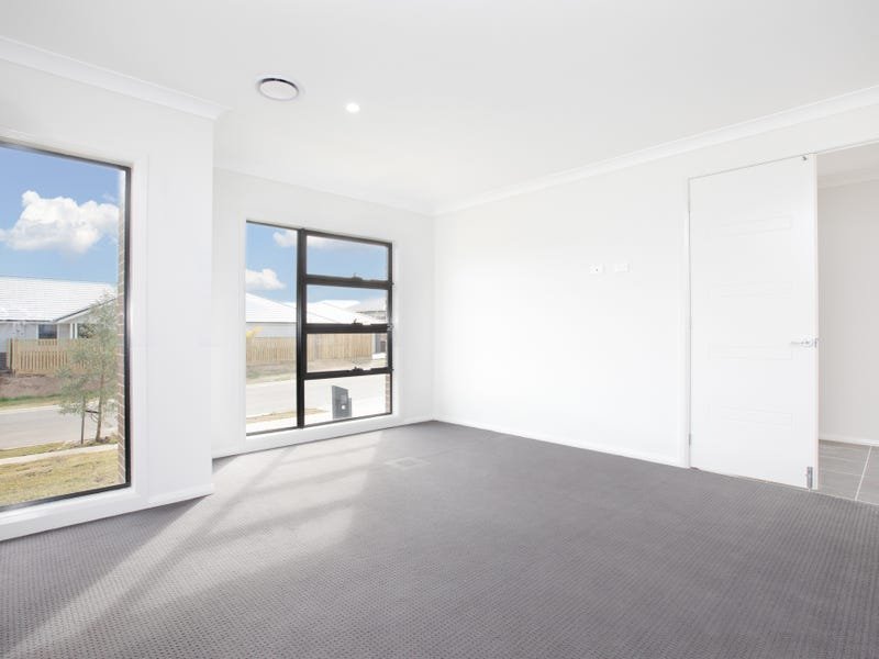 4 Marjoram Street CHISHOLM 20