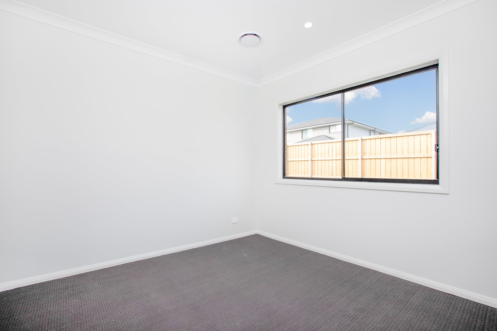 4 Marjoram Street CHISHOLM 18