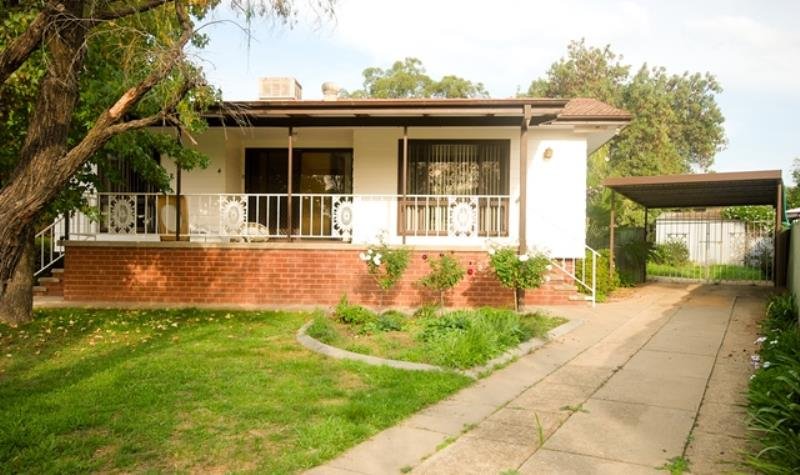 4 Marnock Place ASHMONT 2