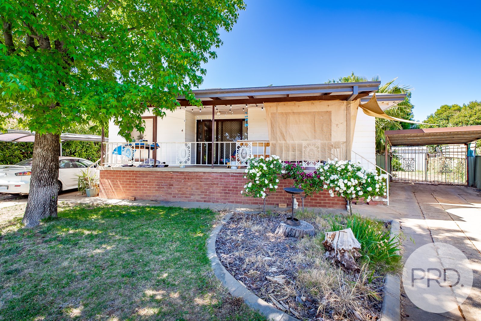 4 Marnock Place ASHMONT 3