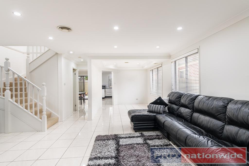 4 Matthews Avenue EAST HILLS 3