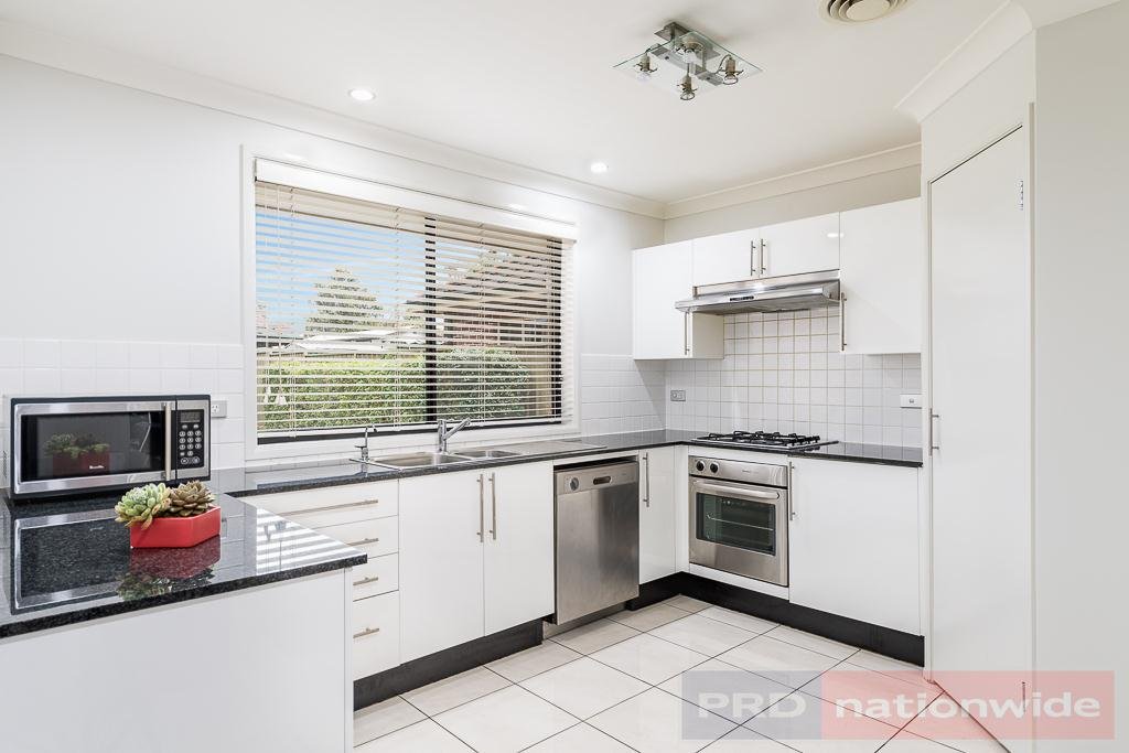 4 Matthews Avenue EAST HILLS 6