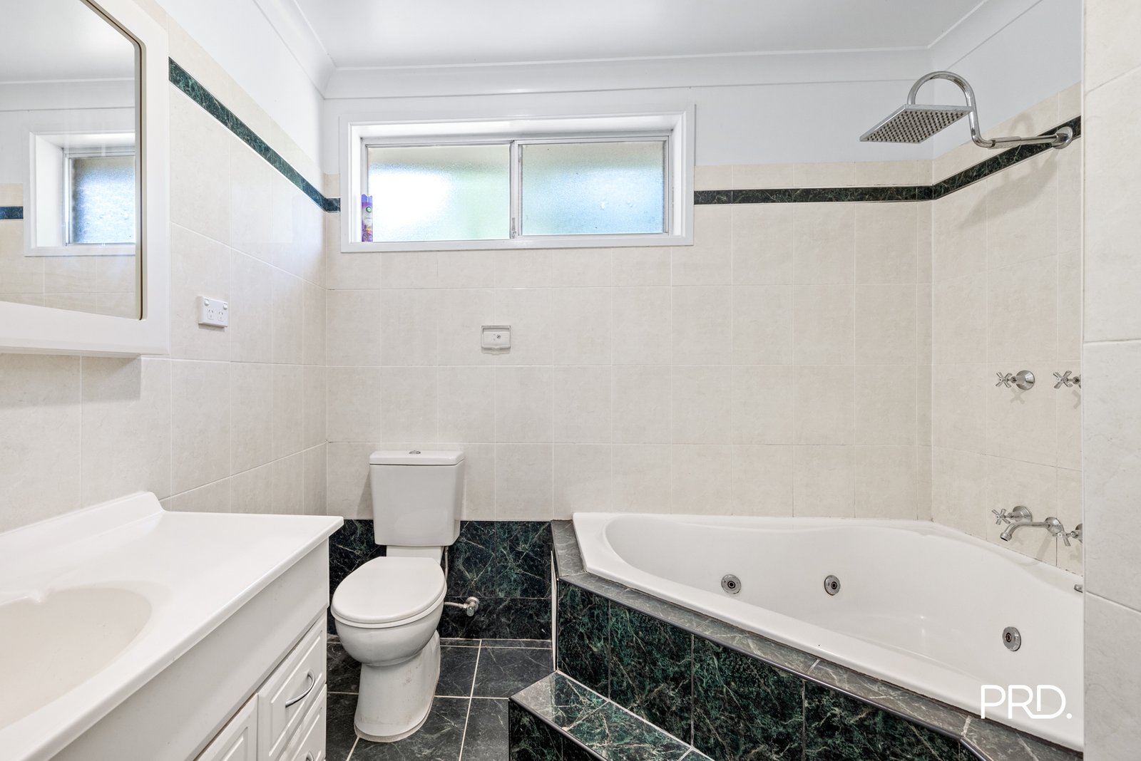 4 Maunder Place WARRAGAMBA 9