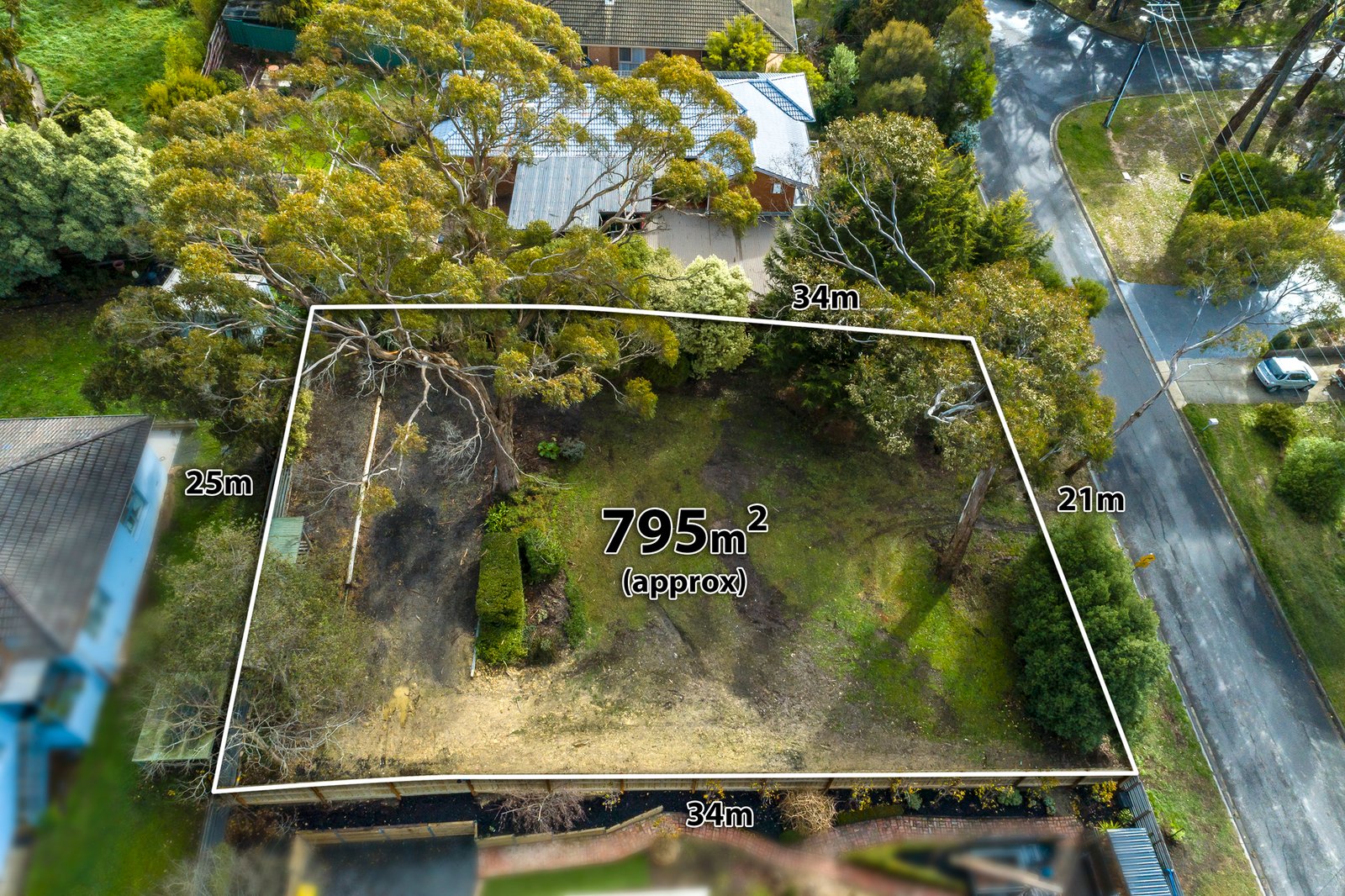 Real Estate and Property in 4 Maureen Place, Woodend, VIC