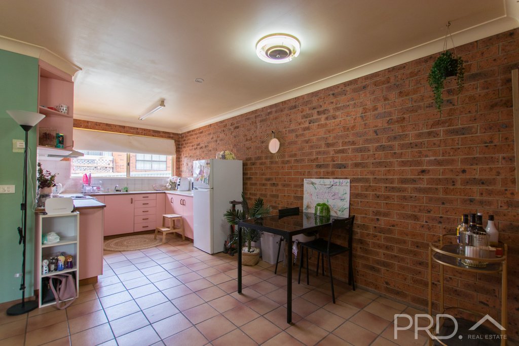 4 McAlister Street TUMUT 3