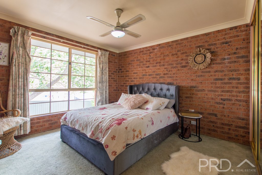 4 McAlister Street TUMUT 6