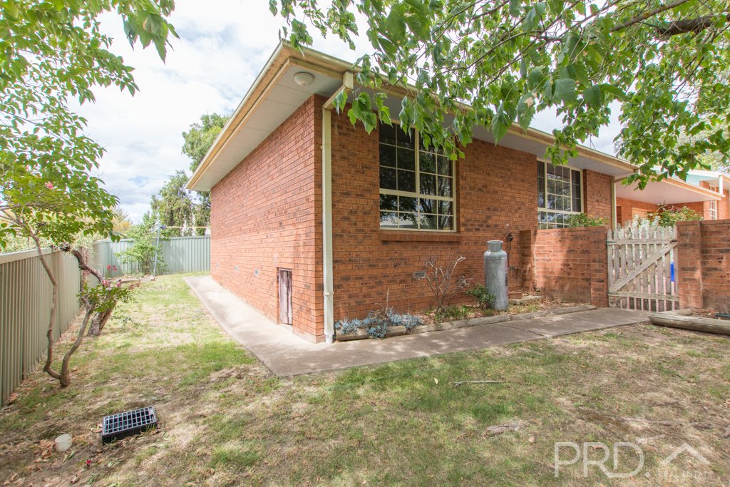 4 McAlister Street TUMUT 15