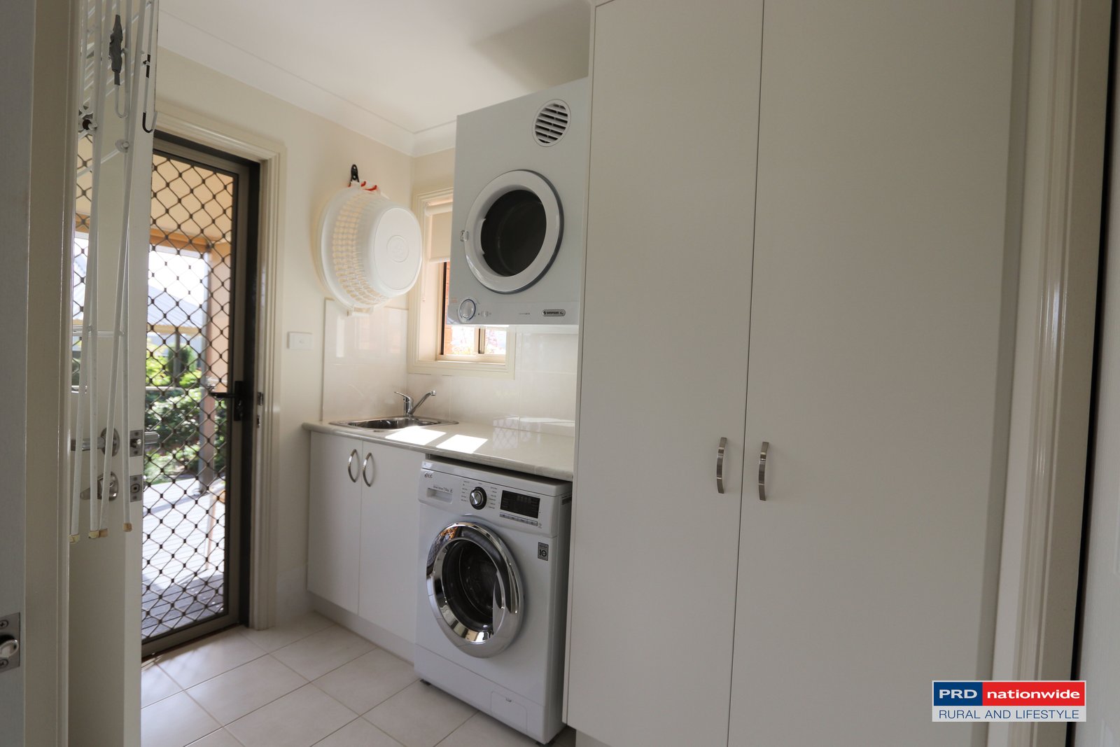 4 McEwan Court TUMBARUMBA 11