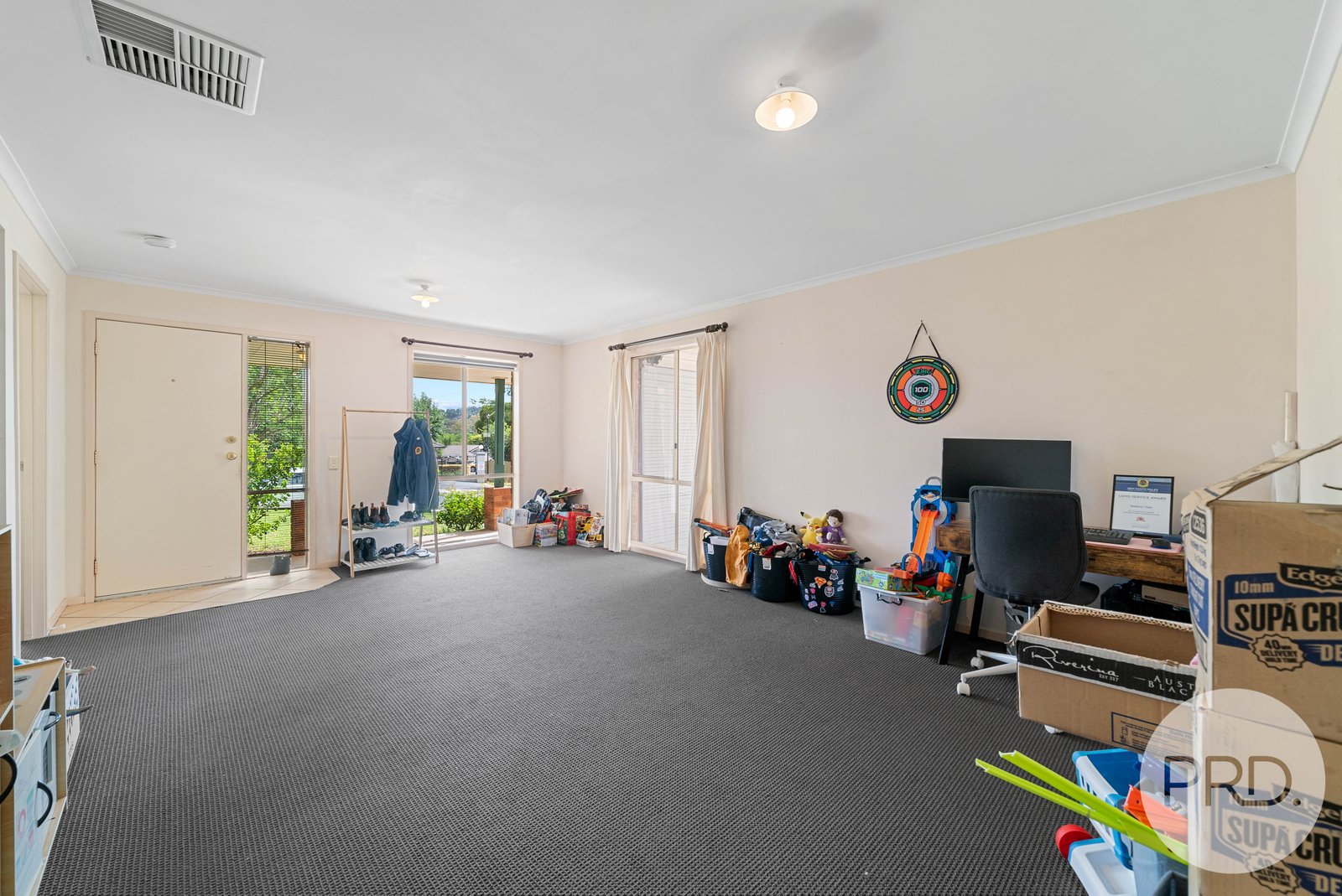 4 Mckeown Street ESTELLA 2