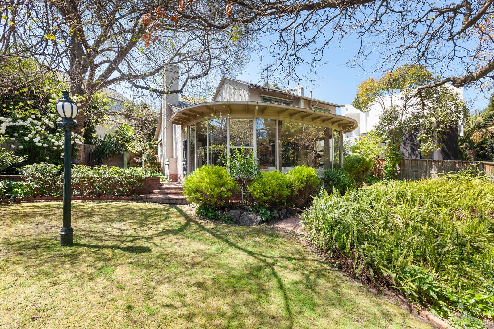 Real Estate and Property in 4 McMaster Court, Toorak, VIC