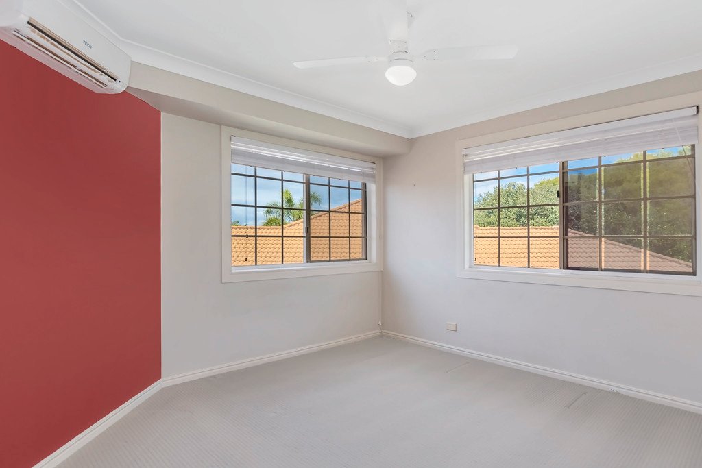 4 Meadowlake Drive CARRARA 10
