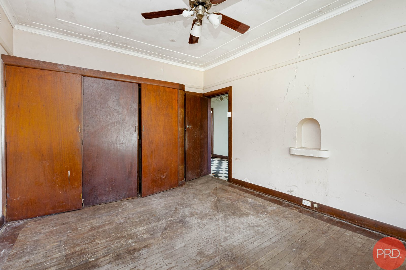 4 Melrose Street LORN 8