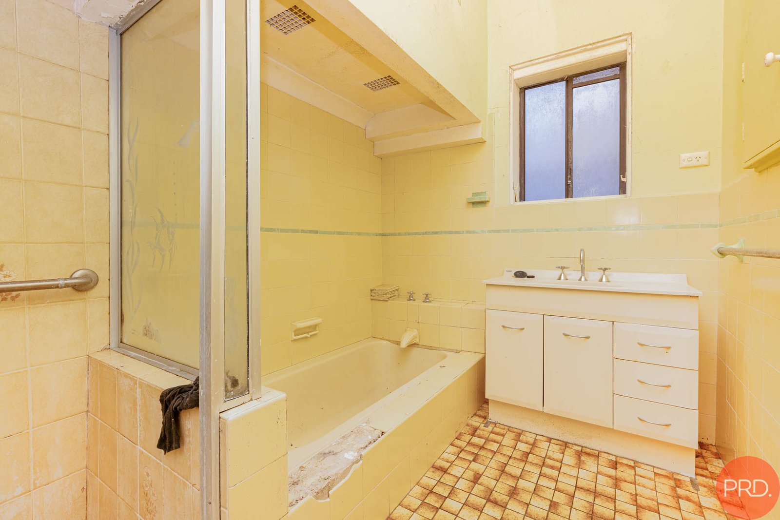 4 Melrose Street LORN 9