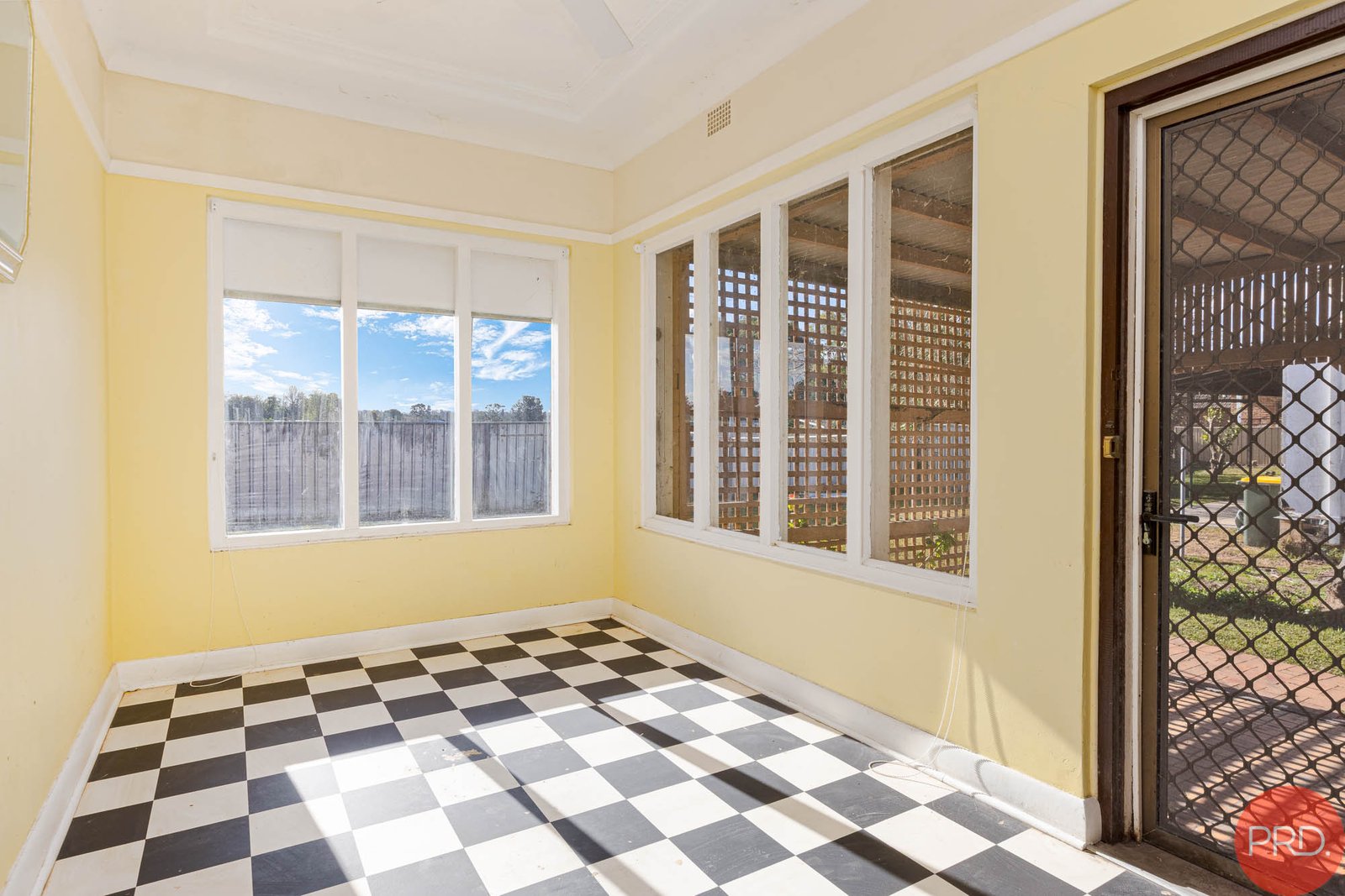 4 Melrose Street LORN 11