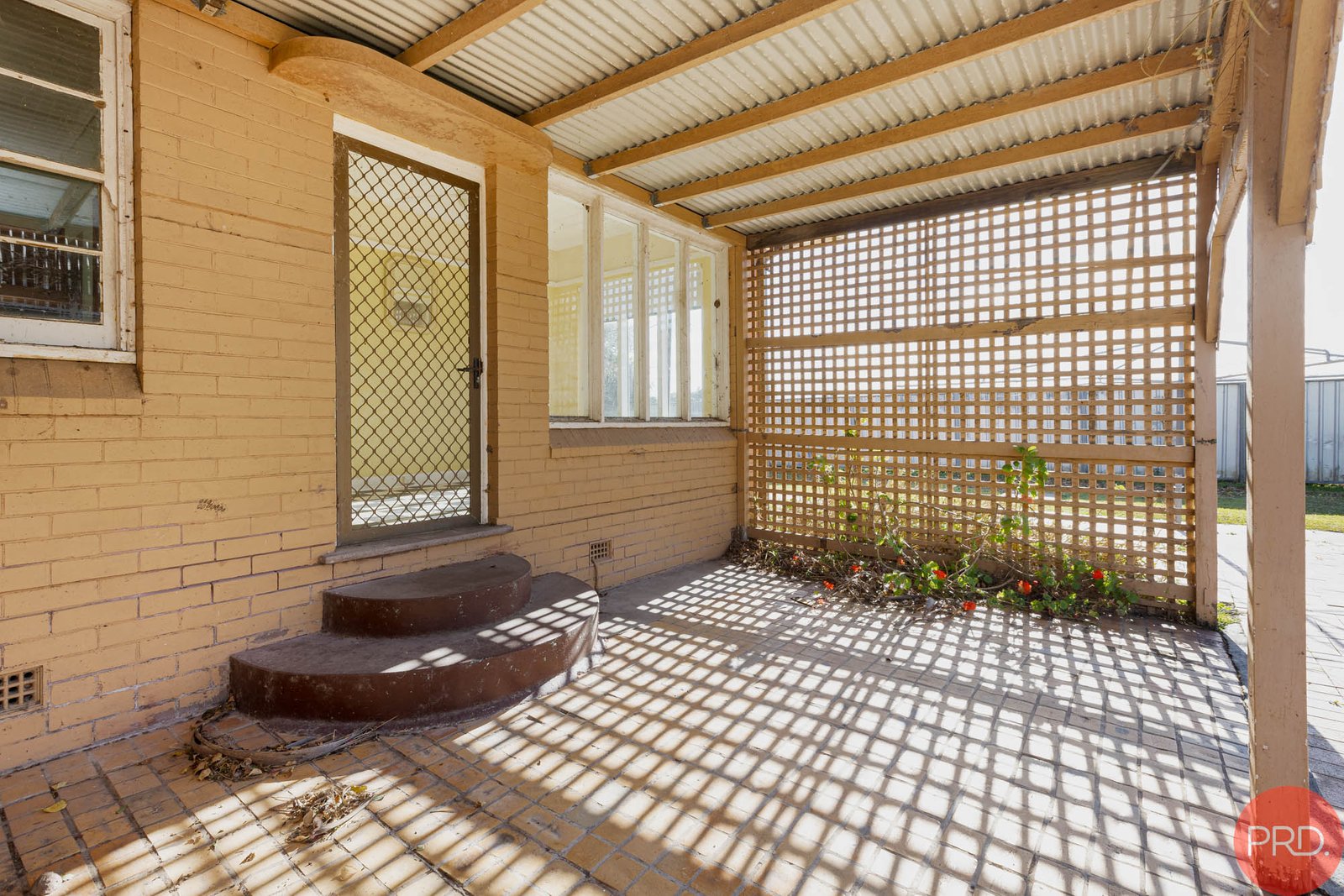 4 Melrose Street LORN 15