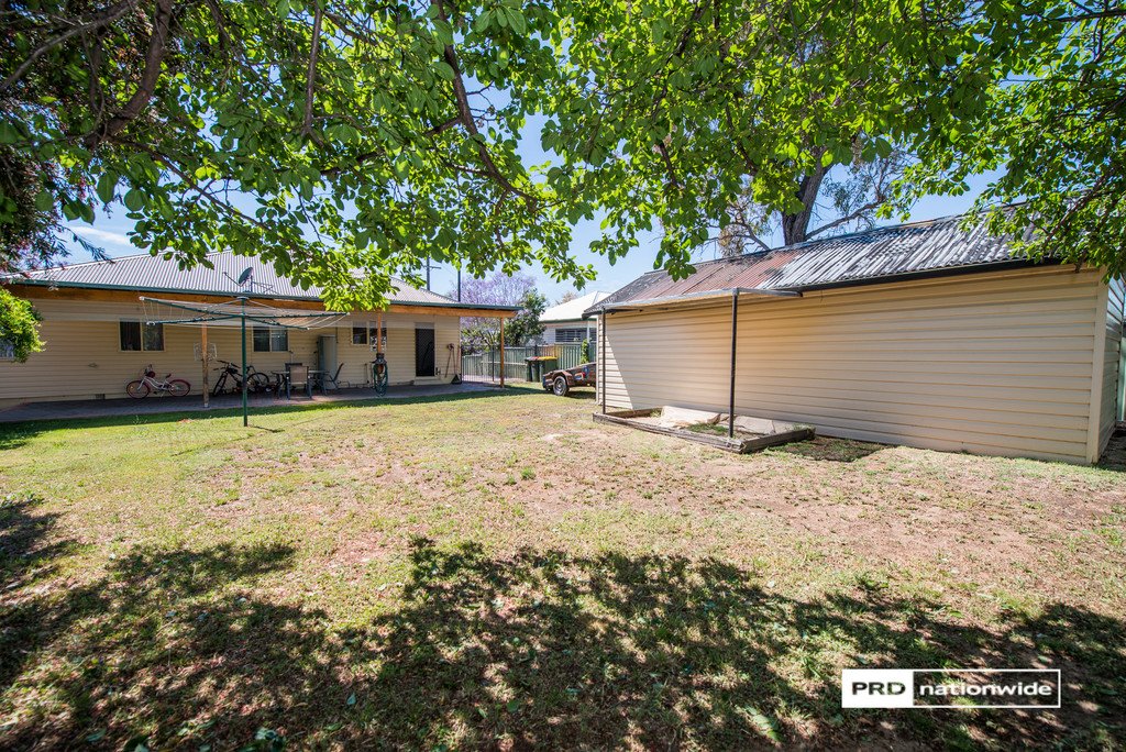 4 Melrose Street TAMWORTH 3