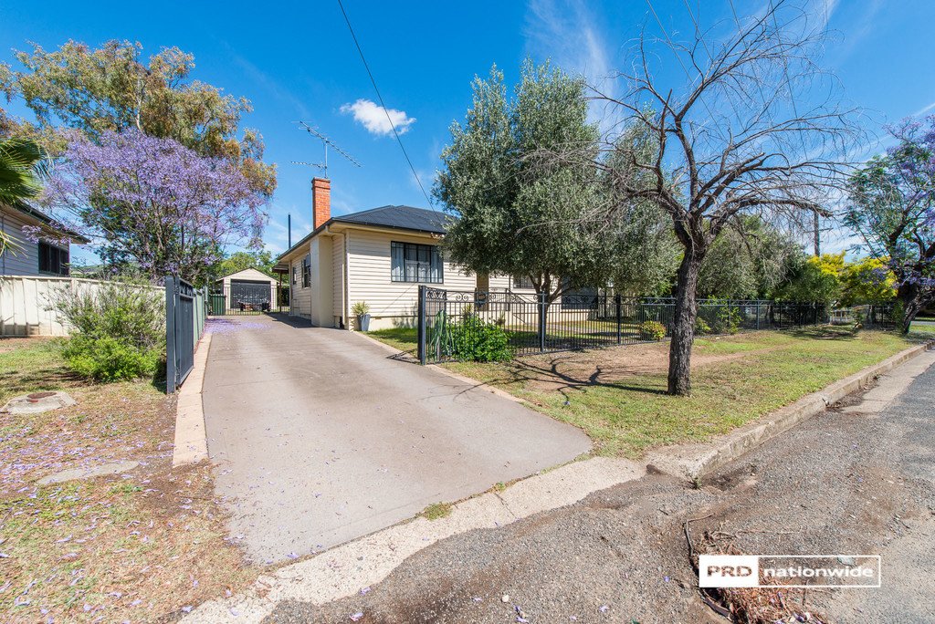4 Melrose Street TAMWORTH 6