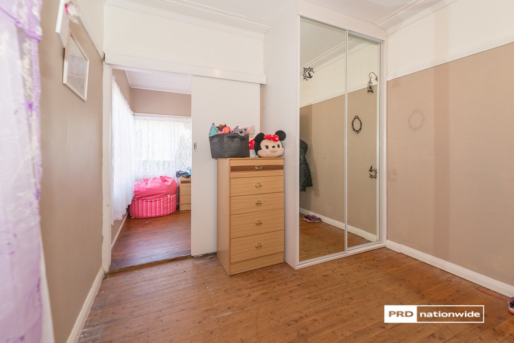 4 Melrose Street TAMWORTH 9