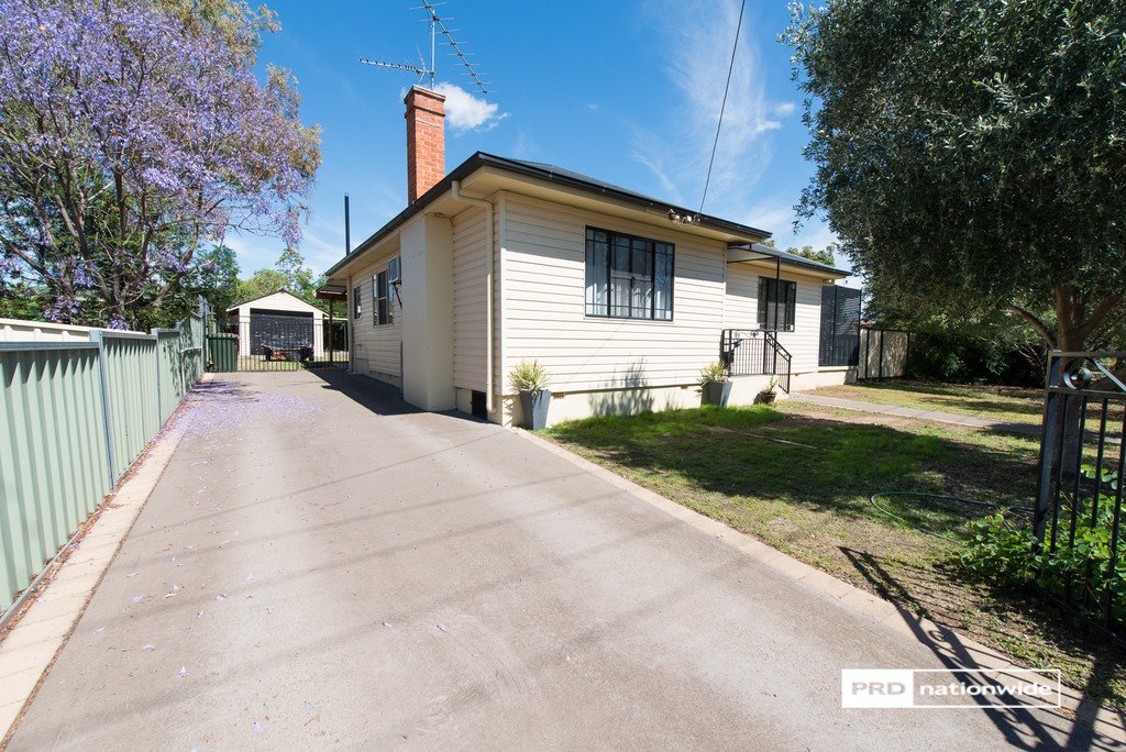 4 Melrose Street TAMWORTH 10